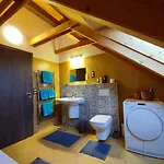 Ti-to Apartament *